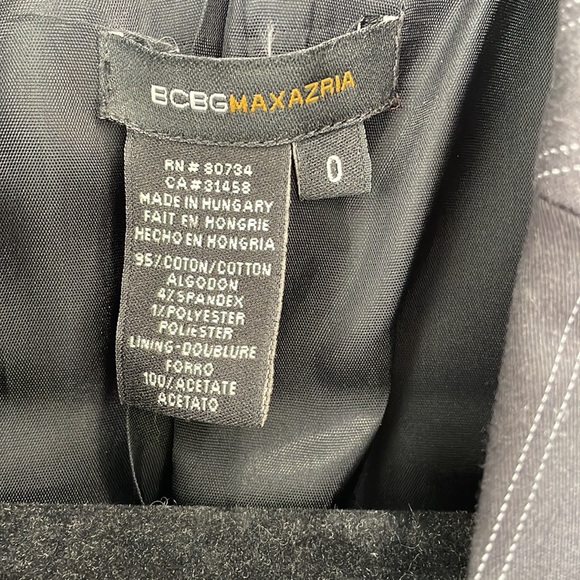 BCBG Maxazria black white pinstripe fitted 90’s  work career church blazer XS - Picture 2 of 7